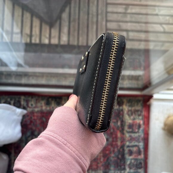 Kate Spade New York Wellesley Neda Zip-Around Black Leather Wallet - Picture 6 of 12